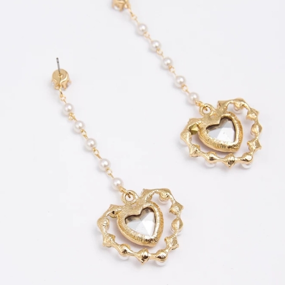 💎NEW💎 PARISIAN HEART DROP EARRINGS - Picture 3 of 8